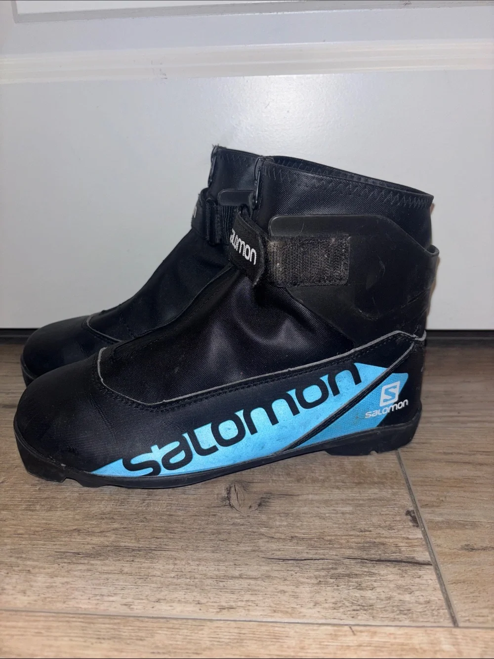 Salomon Kids Black Waterproof Ski Boots with Logo Strap